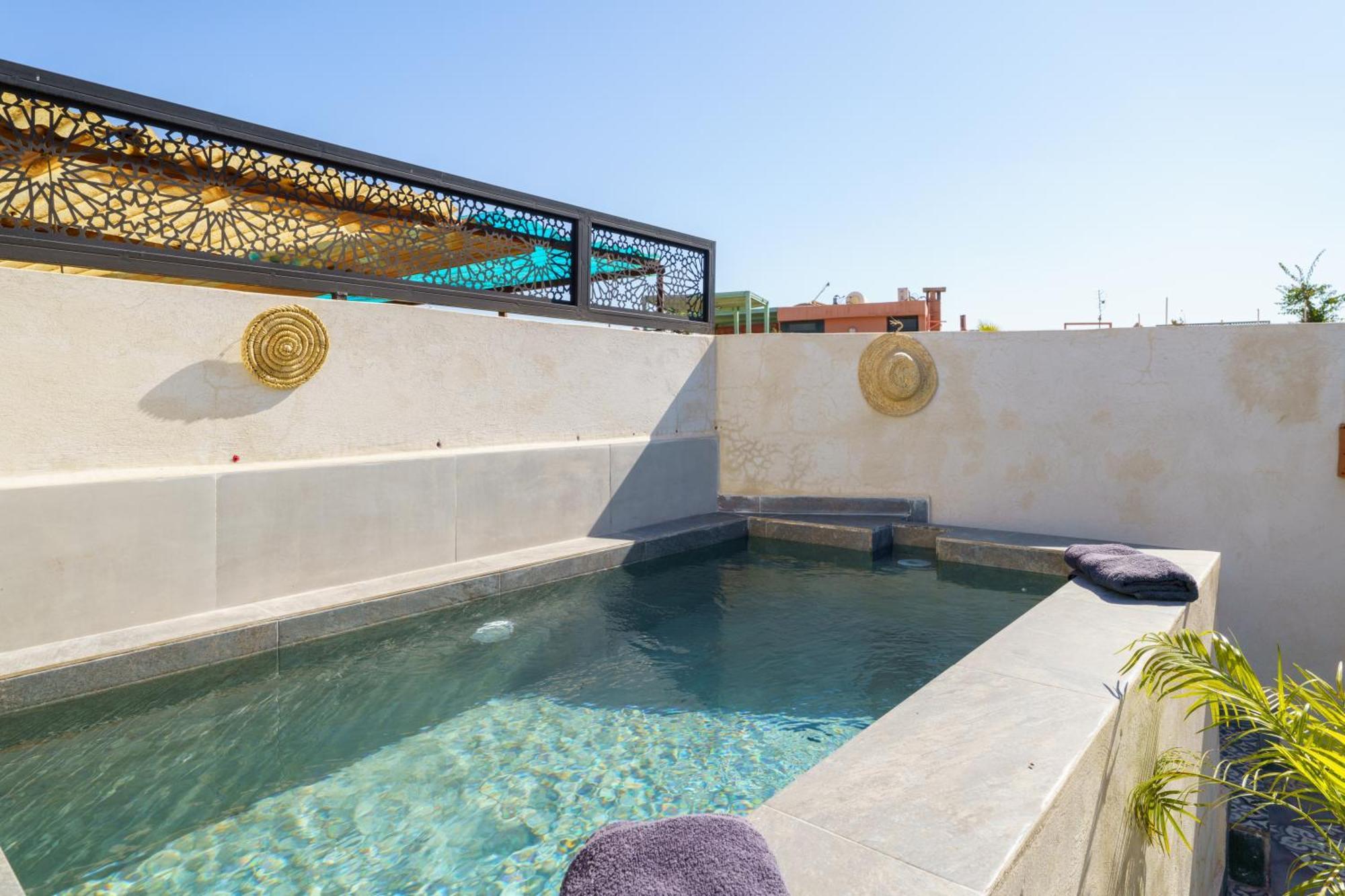 Riad 4 Chambres - Piscine & Petit Dejeuner Gratuit - Wifi Fibre Optique 마라케시 외부 사진