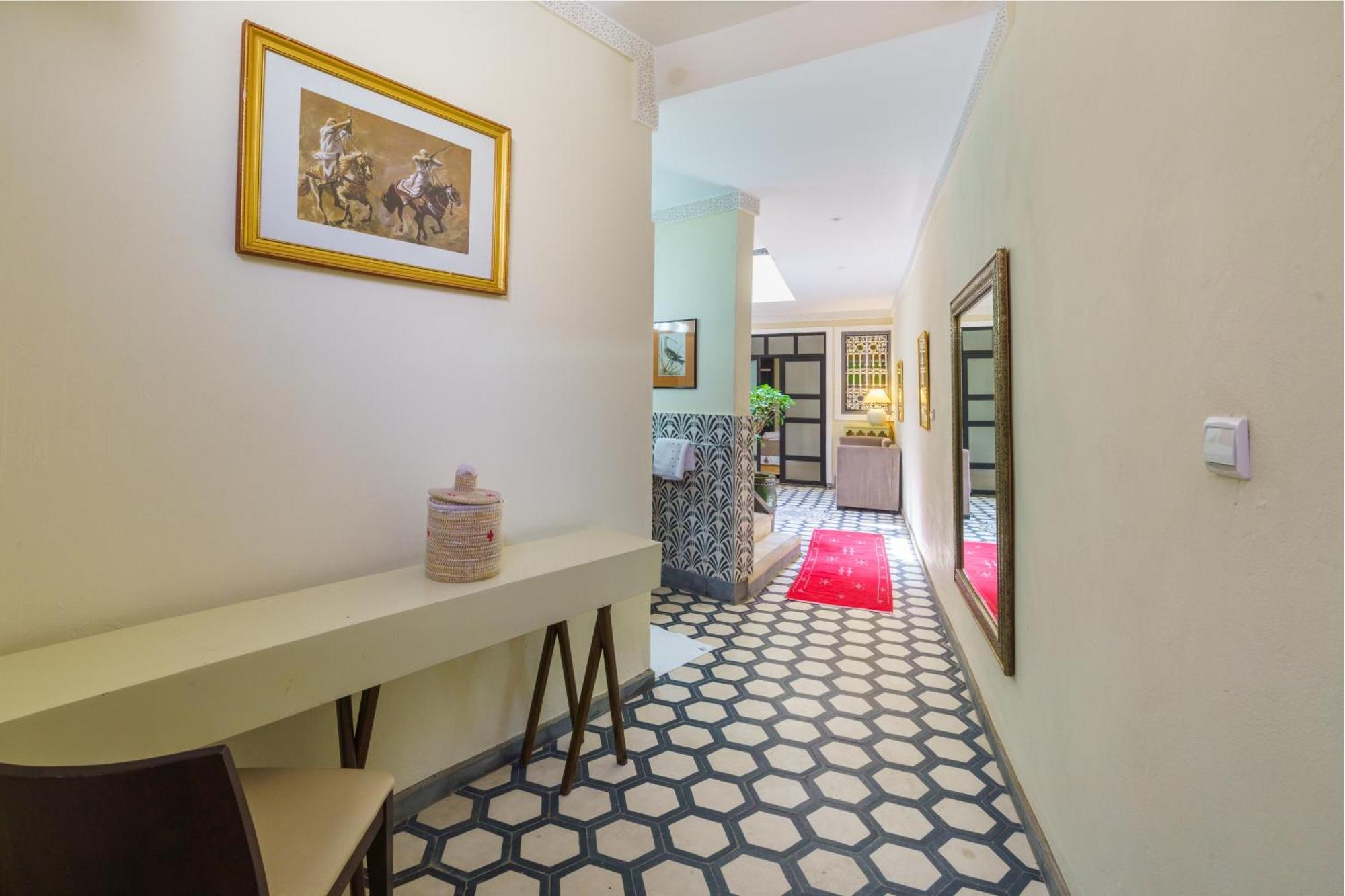 Riad 4 Chambres - Piscine & Petit Dejeuner Gratuit - Wifi Fibre Optique 마라케시 외부 사진