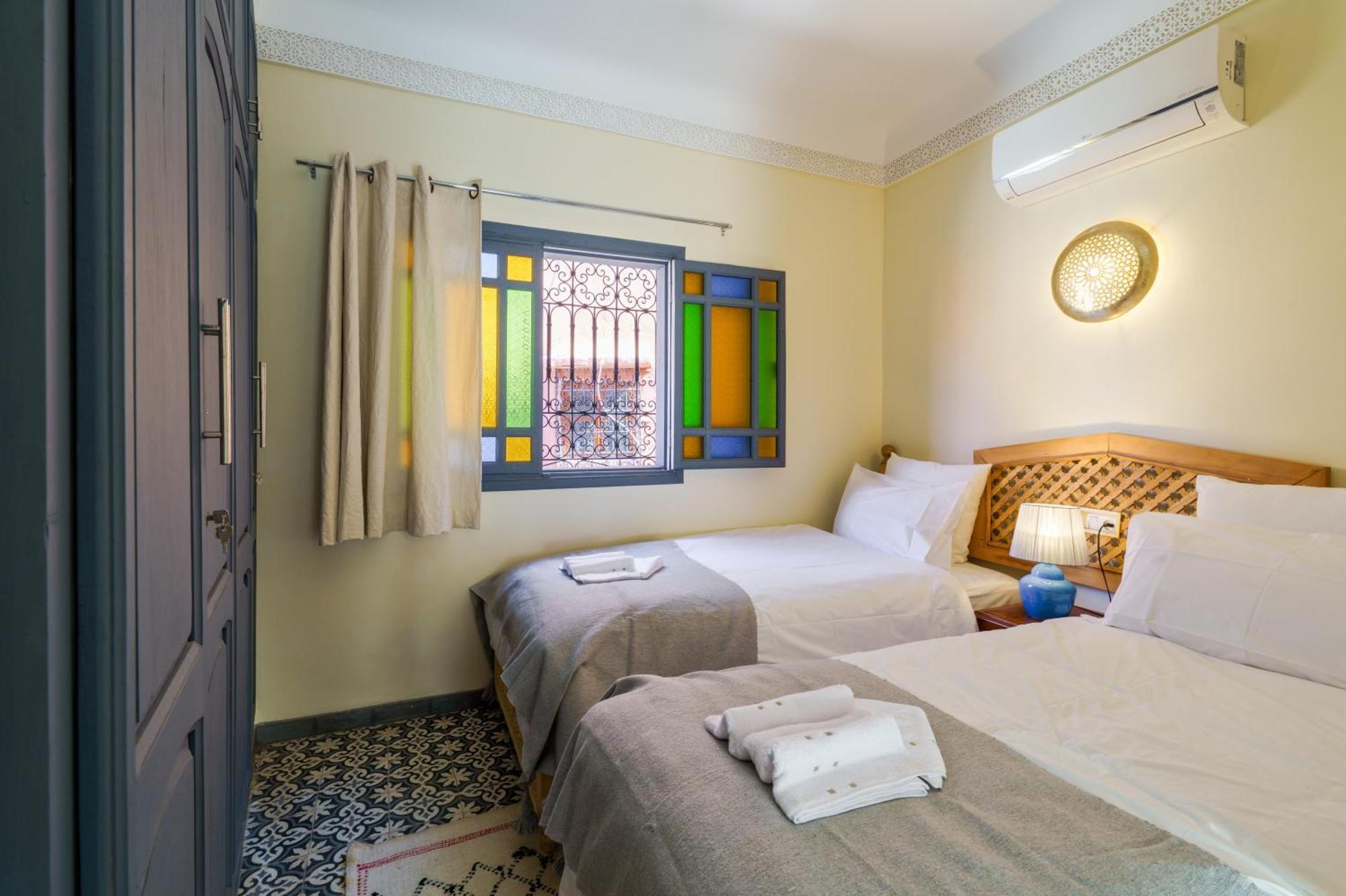 Riad 4 Chambres - Piscine & Petit Dejeuner Gratuit - Wifi Fibre Optique 마라케시 외부 사진