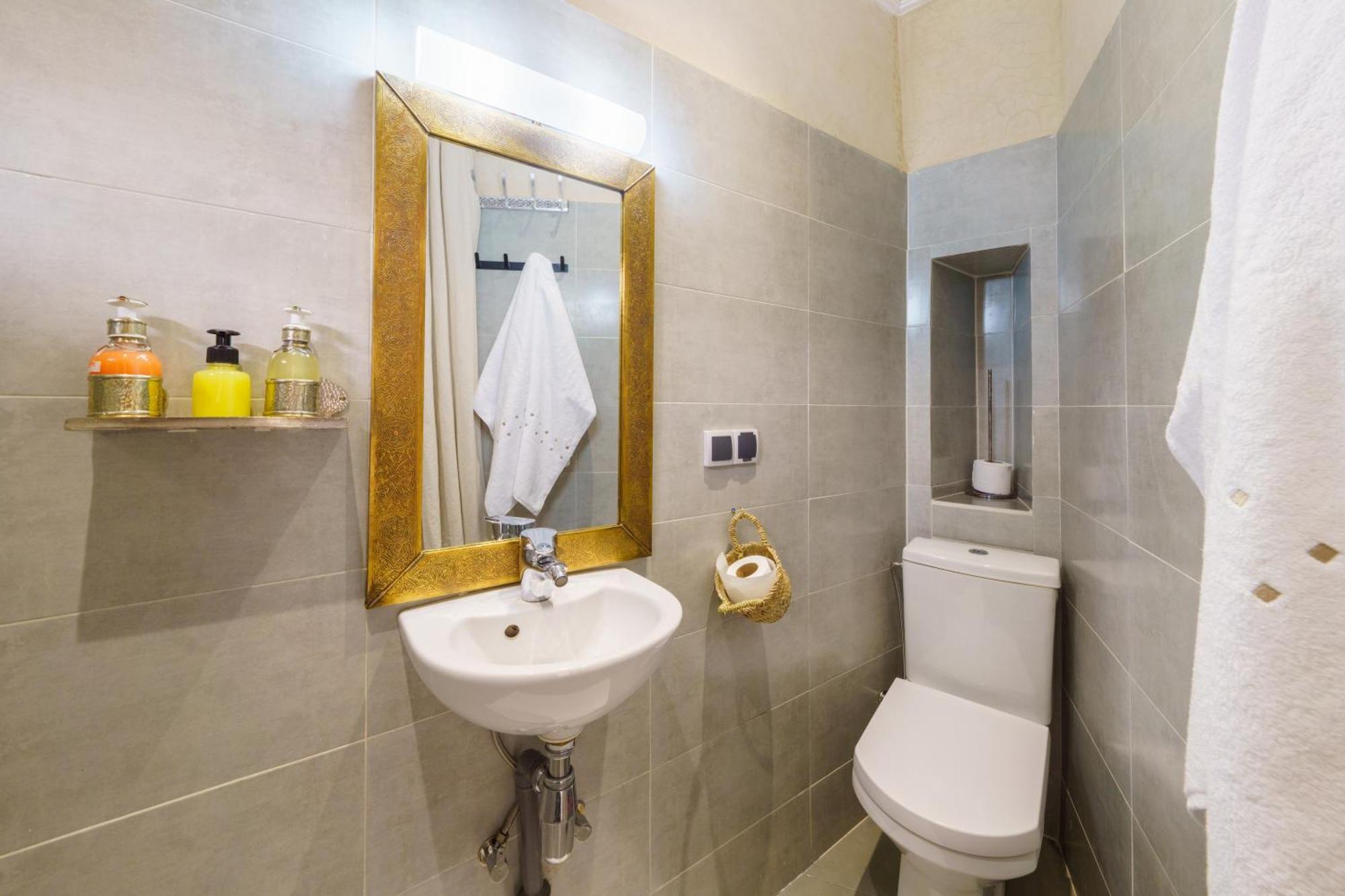 Riad 4 Chambres - Piscine & Petit Dejeuner Gratuit - Wifi Fibre Optique 마라케시 외부 사진