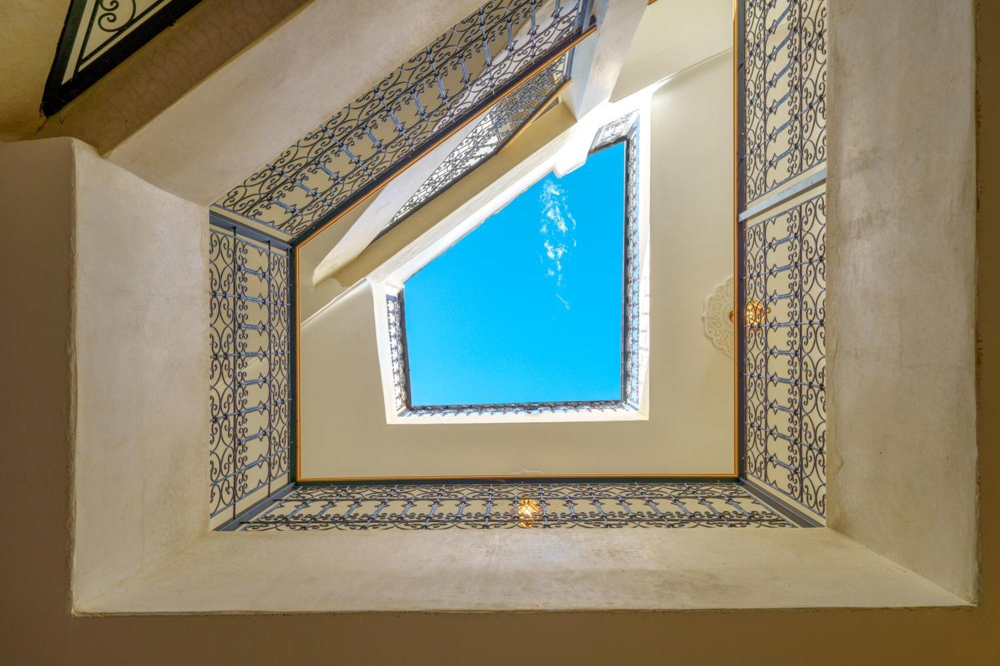 Riad 4 Chambres - Piscine & Petit Dejeuner Gratuit - Wifi Fibre Optique 마라케시 외부 사진