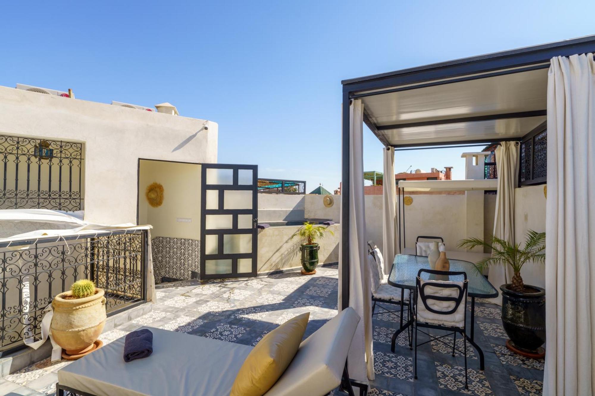 Riad 4 Chambres - Piscine & Petit Dejeuner Gratuit - Wifi Fibre Optique 마라케시 외부 사진