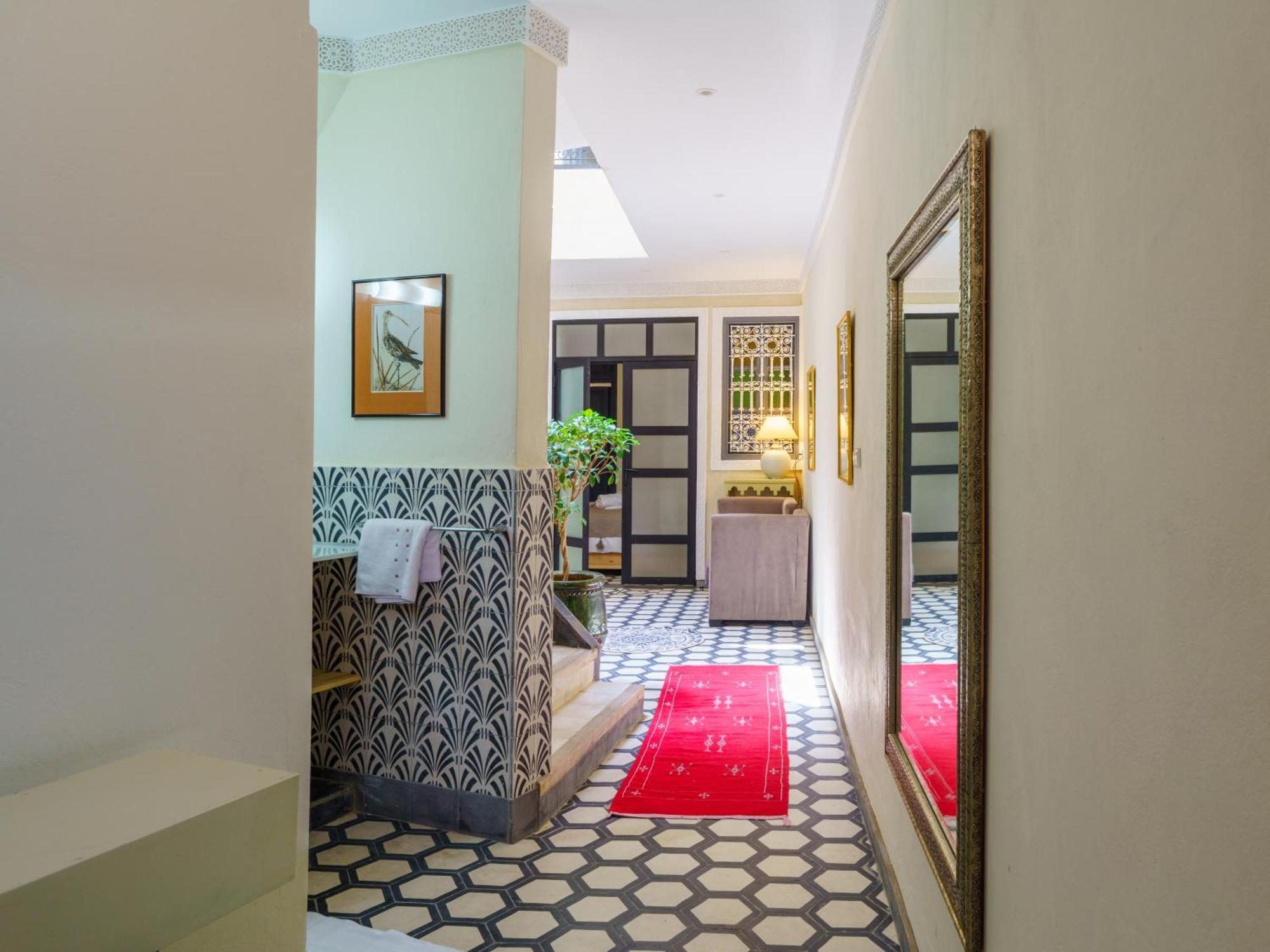 Riad 4 Chambres - Piscine & Petit Dejeuner Gratuit - Wifi Fibre Optique 마라케시 외부 사진