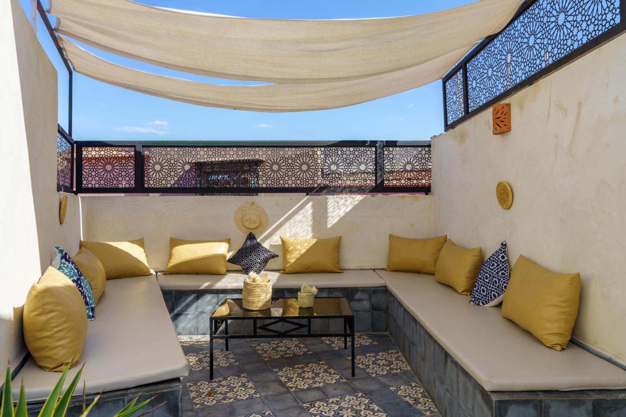Riad 4 Chambres - Piscine & Petit Dejeuner Gratuit - Wifi Fibre Optique 마라케시 외부 사진