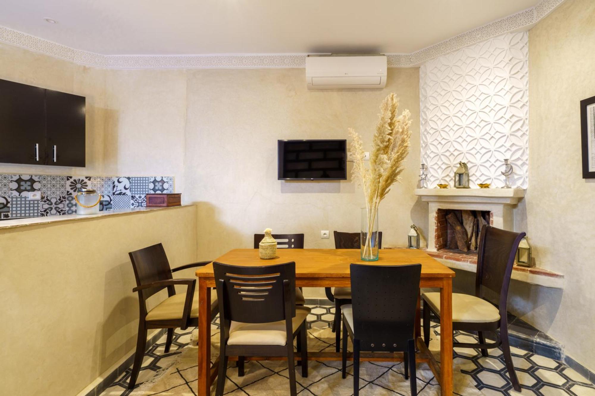 Riad 4 Chambres - Piscine & Petit Dejeuner Gratuit - Wifi Fibre Optique 마라케시 외부 사진