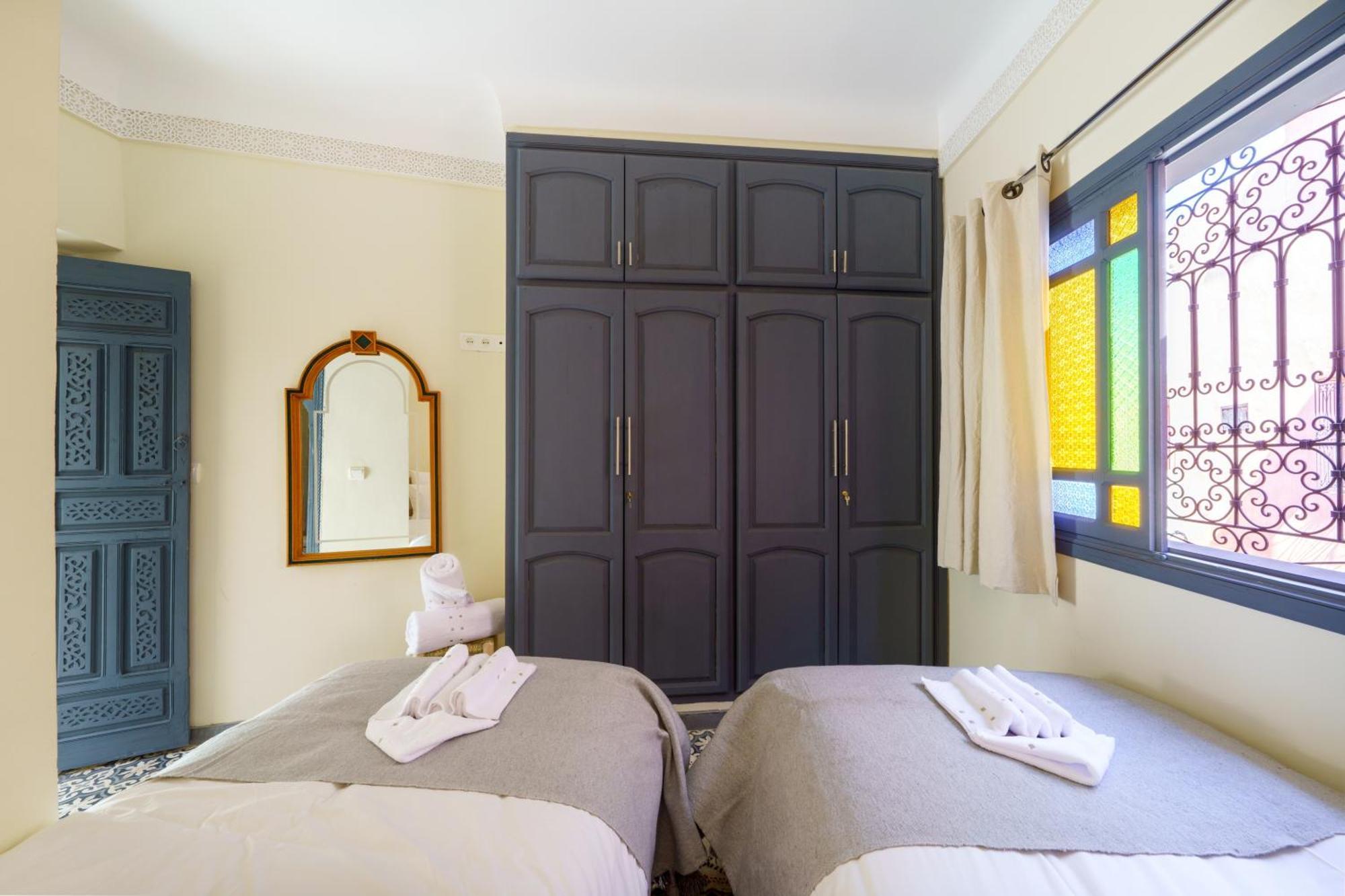 Riad 4 Chambres - Piscine & Petit Dejeuner Gratuit - Wifi Fibre Optique 마라케시 외부 사진