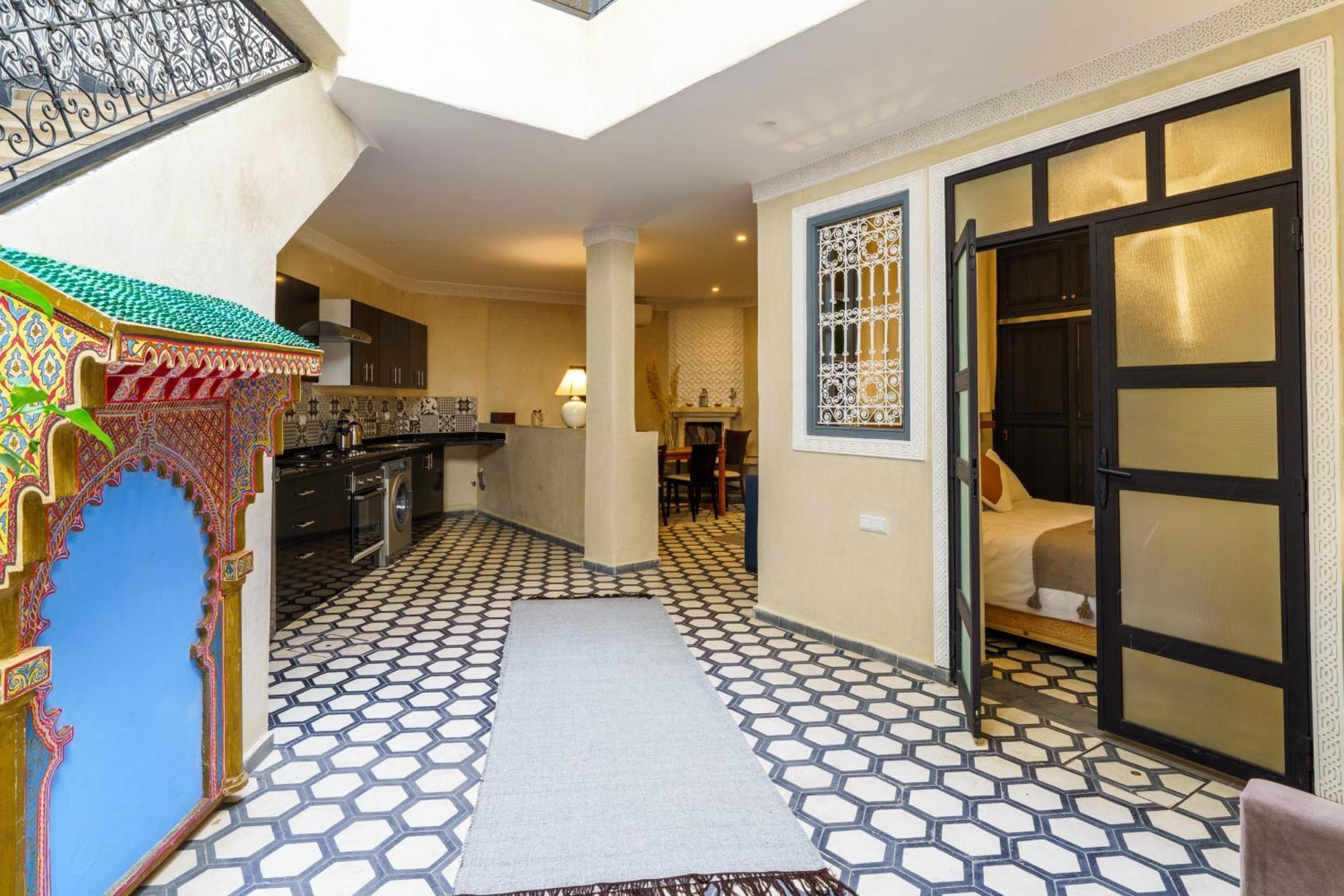 Riad 4 Chambres - Piscine & Petit Dejeuner Gratuit - Wifi Fibre Optique 마라케시 외부 사진